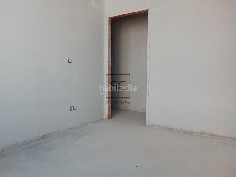 Foto fad22e37-c069-47c5-acc7-ba9023e16875. Pis a Centro Ferrol