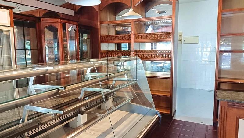 Foto 460f1978-fb20-438c-9a9e-148c8a951bed. Alquiler local comercial  con sótano en Porta Nova, en Ferrol