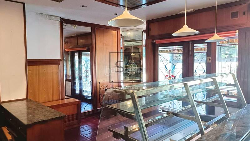 Foto 562f6077-4650-4ddf-ba6d-08b1a23c4d7d. Alquiler local comercial  con sótano en Porta Nova, en Ferrol