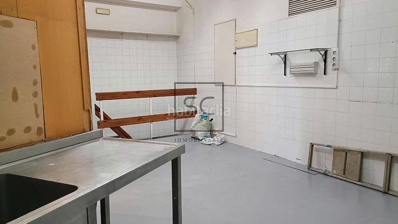 Foto b016a077-ca84-43d5-94af-feae89550103. Lloguer local comercial a Porta Nova Ferrol