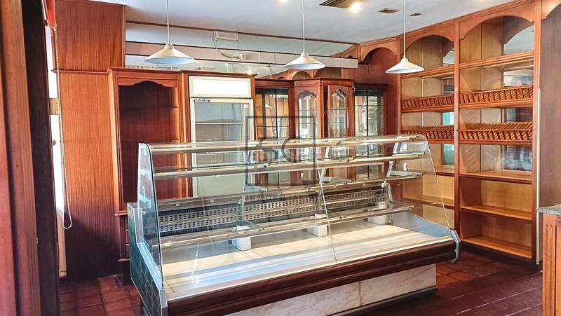 Foto efea595f-f6bf-4fd3-bff2-ba2f3e147fae. Lloguer local comercial a Porta Nova Ferrol