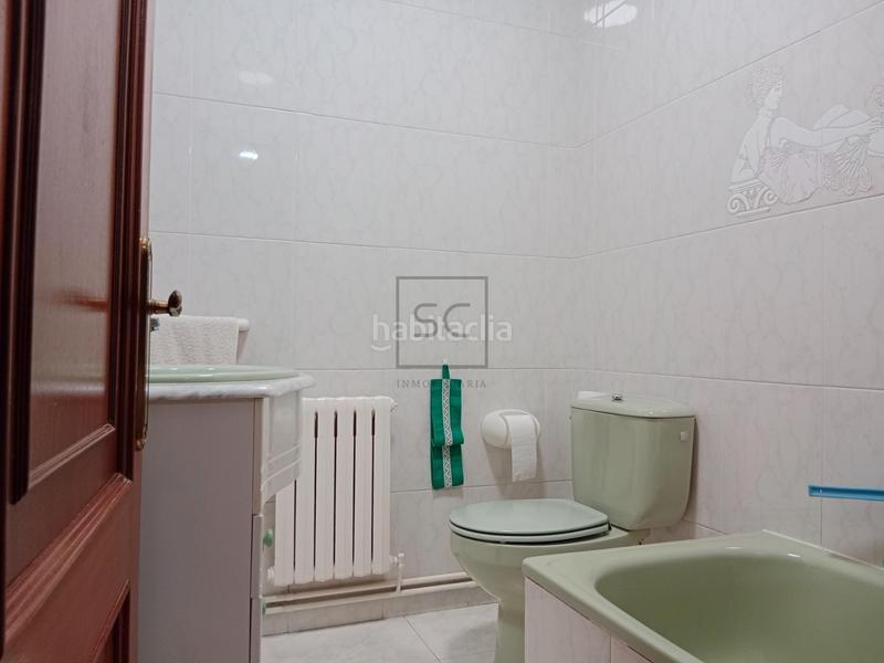 Foto 52cb6908-3ef1-4939-9971-4d82e1959e8b. Casa adossada amb calefacció a Zas
