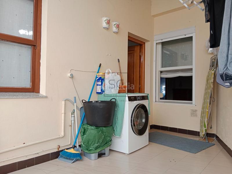 Foto e2f6b54e-b8e6-43af-b387-ba06655086ed. Casa adossada amb calefacció a Zas