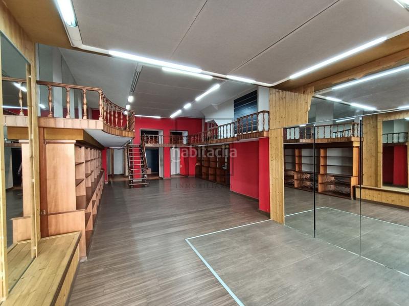 Foto d77c214a-fbb0-4e4d-a894-f985b8c34b1a. Local comercial excelente local comercial en Centro, en Ferrol