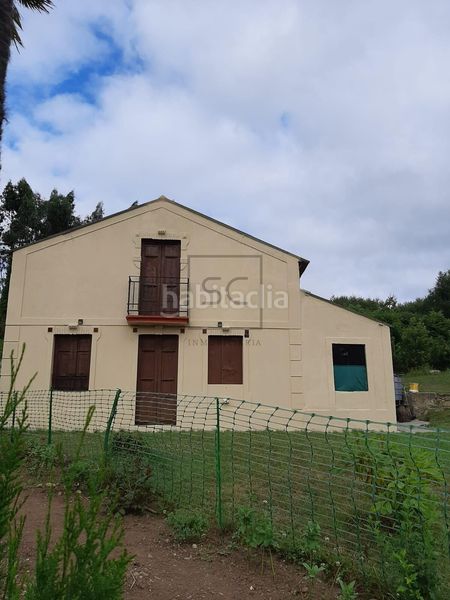 Foto b897d0cb-fe9e-40f1-8e7a-2207dba51e18. Casa a Mugardos