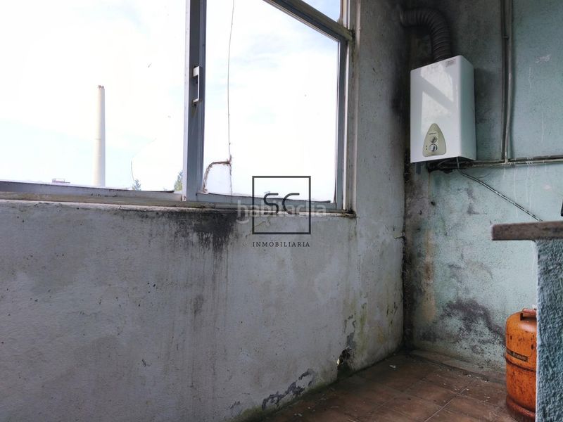 Foto 29d4fcc1-0c87-4320-8cb9-97823a05f973. Edificio  completo en as pontes en Pontes de García Rodríguez (As)