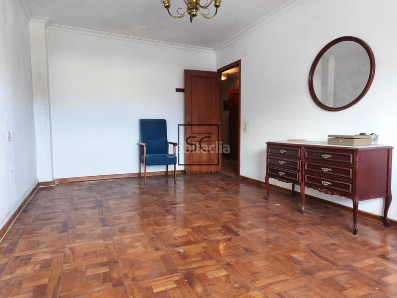 Foto 94b8c167-d2e9-49e9-bce4-091e1f68158f. Edificio  completo en as pontes en Pontes de García Rodríguez (As)