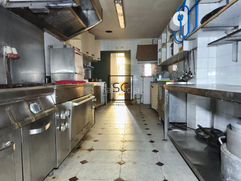 Foto 9caeede8-d0a4-492b-9fa6-e81fa4d3905f. Edificio  completo en as pontes en Pontes de García Rodríguez (As)