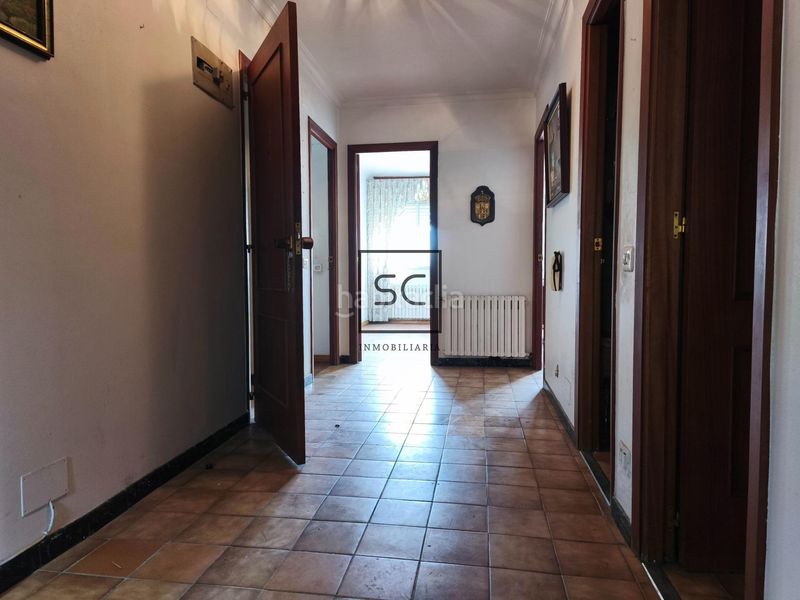 Foto a9d105de-5e52-45a5-87cd-d8ccdbd1b16f. Edificio  completo en as pontes en Pontes de García Rodríguez (As)