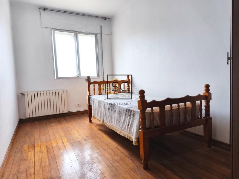 Foto c1ee3729-c9fc-4afe-abca-a8fafebbaa80. Edificio  completo en as pontes en Pontes de García Rodríguez (As)