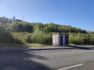 Terreny residencial  Pereiro. Terreno industrial en as somozas