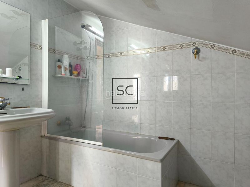Foto 412072be-97ad-458f-9471-74e186561e4c. Casa amb calefacció aparcament piscina a Área Rural Ferrol