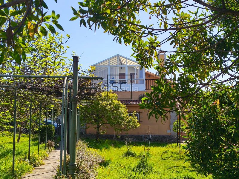 Foto 763f9ee3-b06c-41d9-90de-e32f4252d4c7. Casa amb calefacció aparcament piscina a Área Rural Ferrol