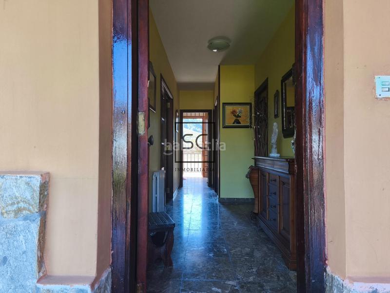 Foto 573f99ac-17ff-4774-967c-25321c7829e4. Casa amb calefacció aparcament piscina a Área Rural Ferrol