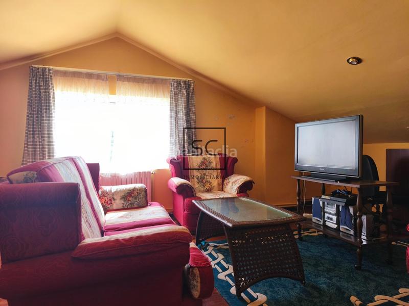 Foto 5a2224e4-e3e0-4956-b4dd-daf49cb8cfbc. Casa amb calefacció aparcament piscina a Área Rural Ferrol