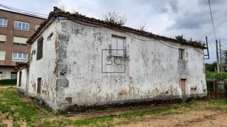 Masia a Piñeiros - Freixeiro. Unifamiliar en piedra para reforma en narón