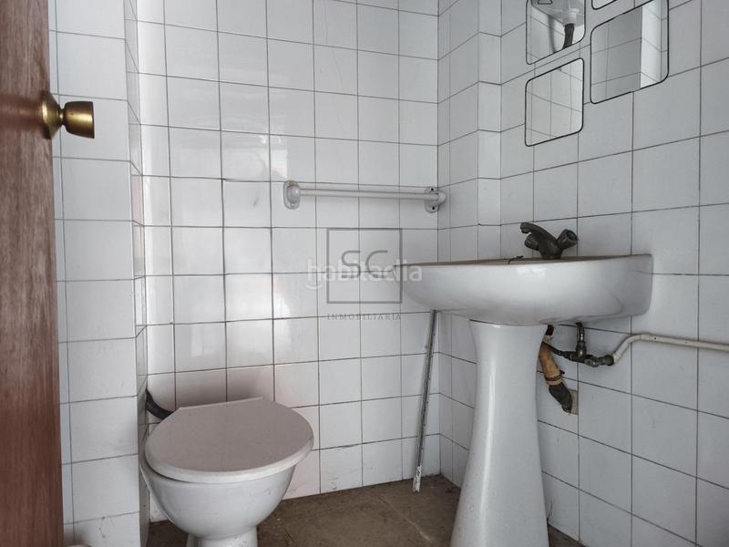 Foto fafdbaee-64d2-4c91-9fca-f1471f585dbb. Alquiler local comercial  en Porta Nova en Ferrol