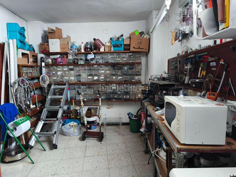 Foto 9b0fdcdd-36ad-4ada-8ca6-4ef2b0bc73bc. Lloguer local comercial a Porta Nova Ferrol