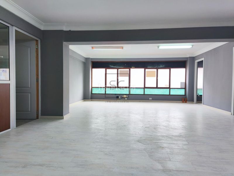 Foto bf4c10b2-a276-4ae7-b6ee-c1ae5d757a33. Local comercial a Porta Nova Ferrol