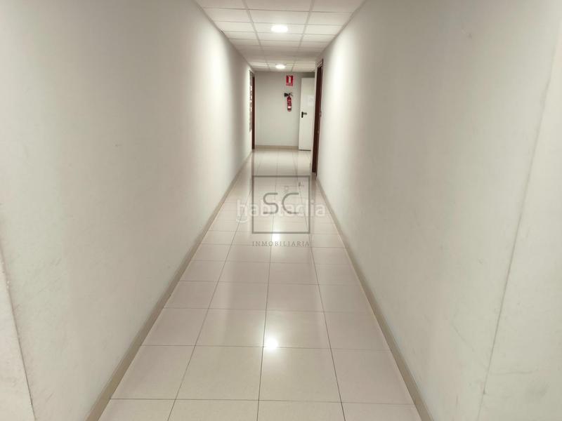 Foto 2396bd4c-4381-44b8-8fc8-d9a0e412e272. Locale commerciale in A Gándara Narón