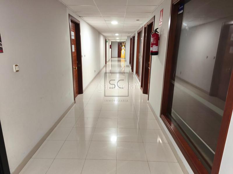 Foto 8e099385-7b98-42a6-ba79-5f5bdaddfd7e. Locale commerciale in A Gándara Narón