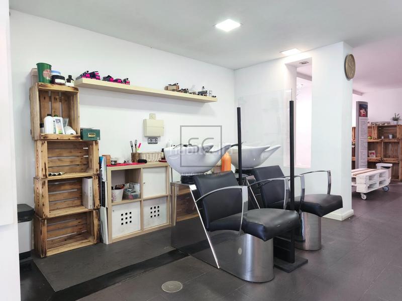 Foto c2977b4b-0853-417d-beb0-1ea1b0c6f8f4. Locale commerciale in A Gándara Narón