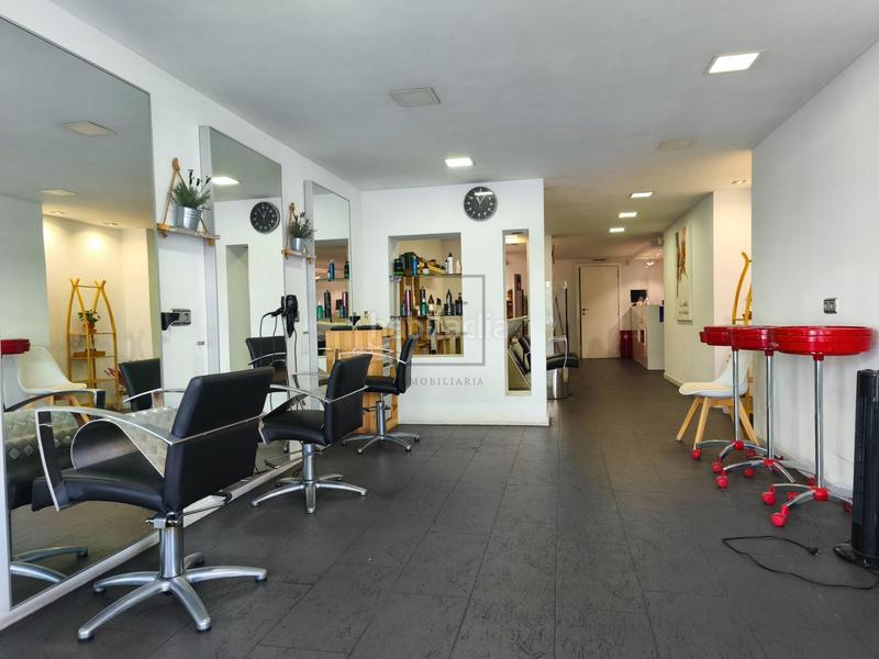 Foto d7e24a0e-5bf6-4161-8aec-772c636674f5. Locale commerciale in A Gándara Narón