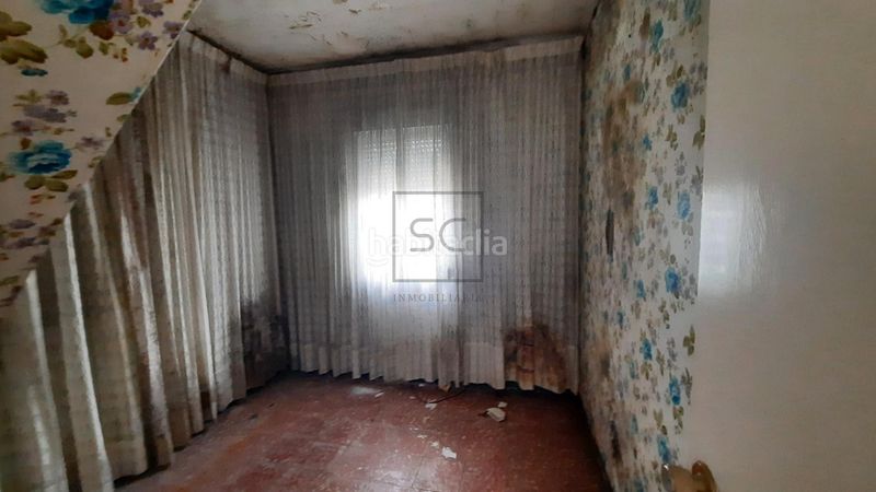 Foto f754cbdb-4de6-4ab2-989f-db2e73422c86. Casa adossada amb aparcament a Piñeiros - Freixeiro Narón