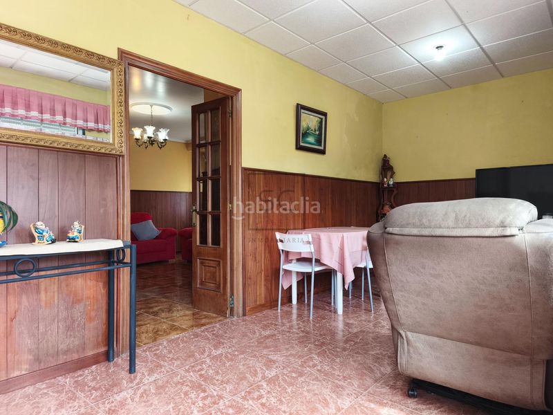 Foto f8355409-78ab-47b4-ad83-0171c08e36c6. Casa amb calefacció aparcament a Neda