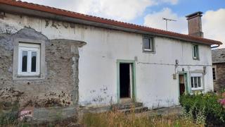 Masia a Moeche. Casa rustica para reformar en moeche