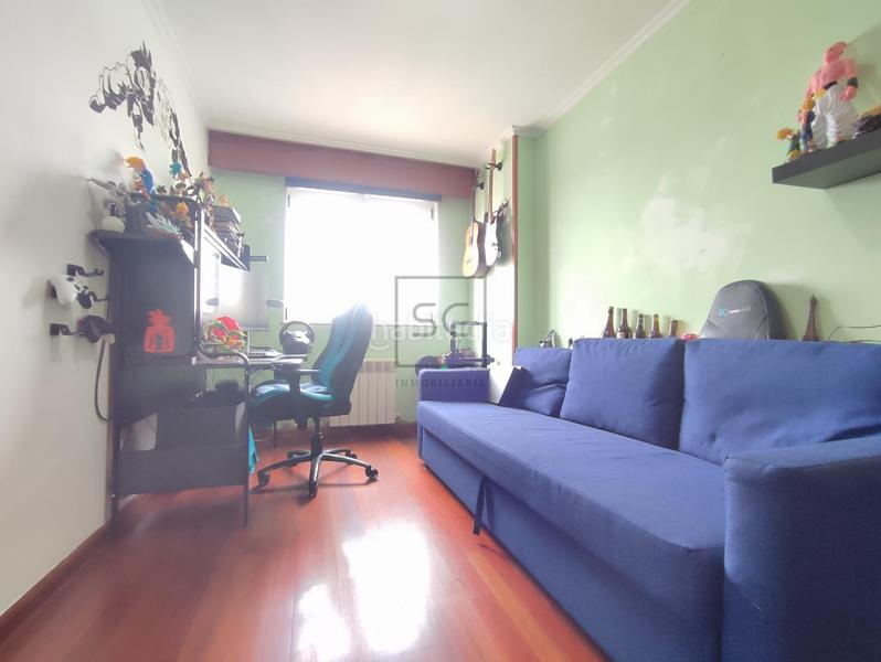 Foto f016b431-6e97-4769-83fd-32b70151ccd7. Piso luminoso piso en Porta Nova Ferrol