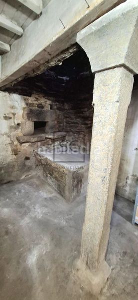 Foto 03b043d5-d04a-4885-bf56-ee00cc11ee58. Casa  de piedra para restaurar con finca edificable en sedes, . en Narón