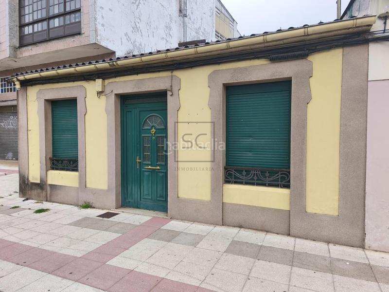 Foto 596b331e-4699-425c-b396-f22e1f80ddc8. Casa adosada  con bodega y finca en piñeiros, en Narón