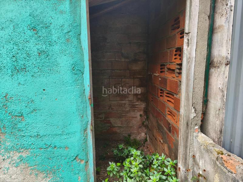 Foto 8f6d4916-c12d-4d53-bec7-cb0250c19ebc. Casa adosada  con bodega y finca en piñeiros, en Narón