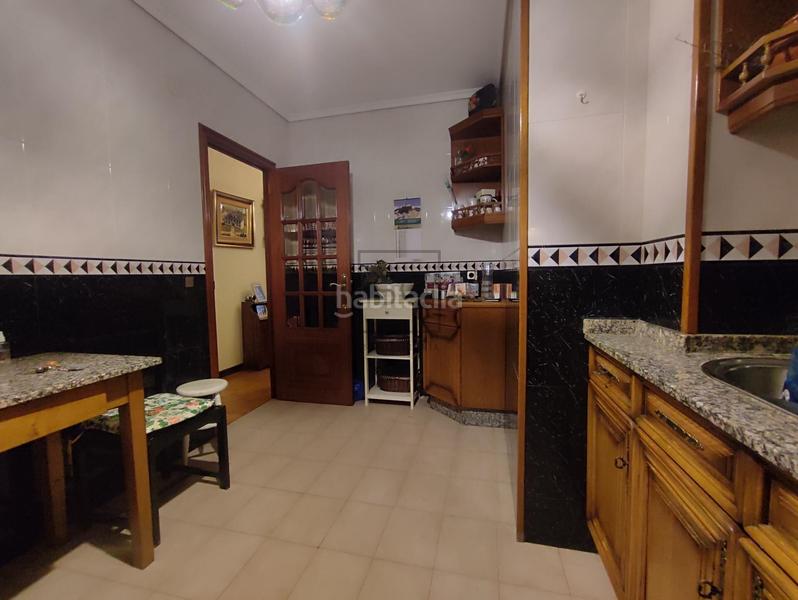 Foto c8a3b13c-b80c-4519-88c5-73b7f56ff099. Piso elegante piso en el Centro en Centro Ferrol