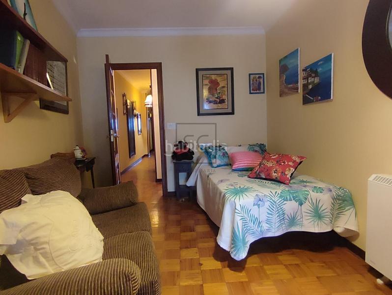 Foto d5247420-7fa1-4030-9da2-c8de0826e87e. Piso elegante piso en el Centro en Centro Ferrol