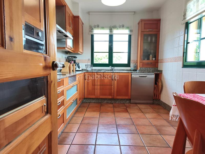 Foto 25a89ee9-a29c-4919-ba4a-0aa16ab3ceef. Chalet  con piscina en el raso, en Ares