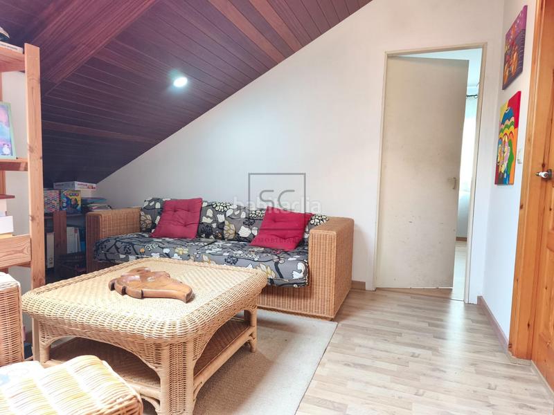 Foto 6774b628-9937-4647-9751-bed0fbf7730e. Chalet  con piscina en el raso, en Ares