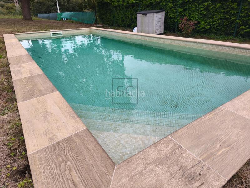 Foto 8118dc1c-d3a0-44fa-a941-2db33f17e079. Chalet  con piscina en el raso, en Ares