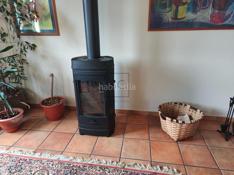 Foto f19388ee-7803-4ee3-94ca-e8ec422cbb19. Chalet  con piscina en el raso, en Ares