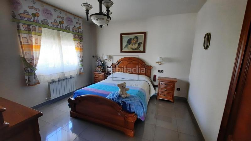 Foto 32addfb0-d2ba-43fb-953d-16bc97462eff. Chalet vivienda independiente con múltiples posibilidades en Ferrol