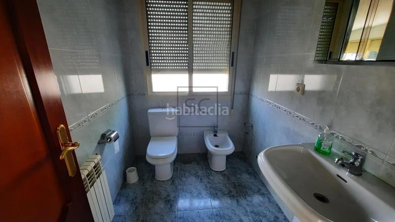 Foto c597bbb9-83bc-4311-bbed-3dff6ef681ad. Chalet vivienda independiente con múltiples posibilidades en Ferrol