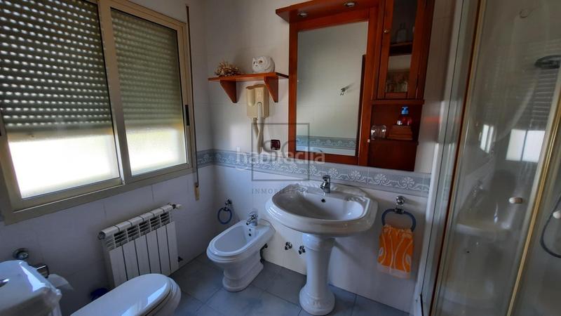 Foto ffd97755-a800-4361-9698-f5643ae99353. Chalet vivienda independiente con múltiples posibilidades en Ferrol