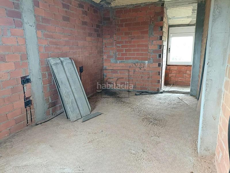 Foto b3eeb4a0-c0ab-40e0-b186-d1d7efc60082. Maison avec parking dans Valdoviño