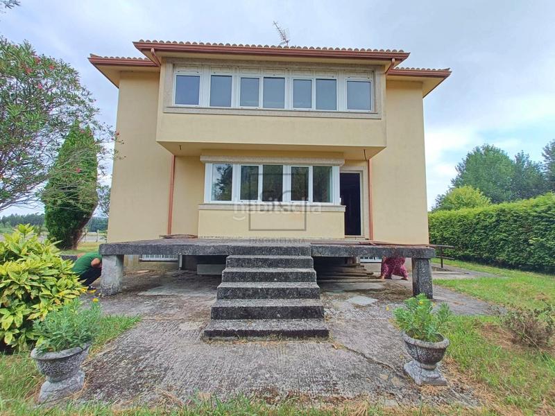 Foto c0cae927-0b15-4fba-b259-d90ee97de94b. Maison avec parking dans Valdoviño