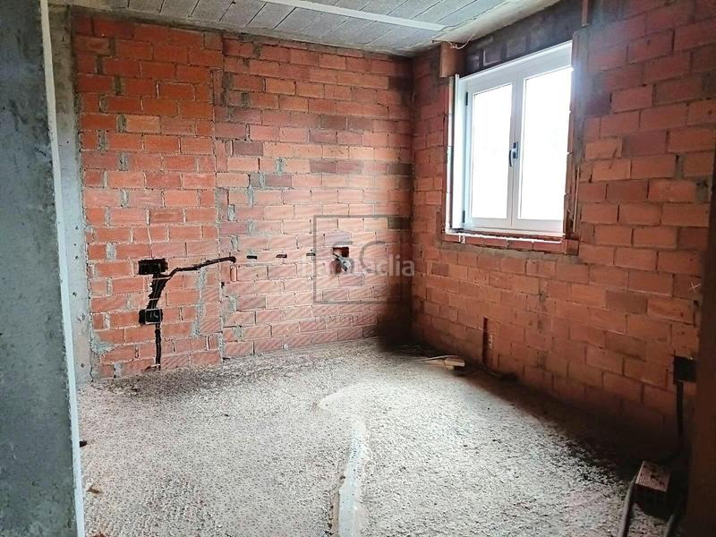 Foto d203e7c7-54f9-441b-8404-1a95ad775e96. Maison avec parking dans Valdoviño