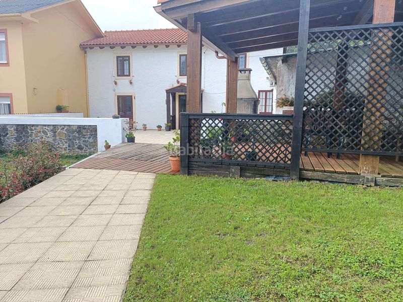 Foto 138d9e73-0c9a-470e-9435-0b85ad26fea6. Casa amb aparcament a Cedeira