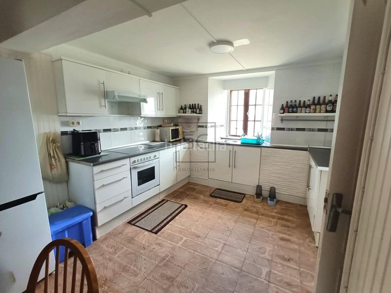 Foto 36095e70-03f3-41a1-8d89-ee6ac8d25e0f. Casa amb aparcament a Cedeira