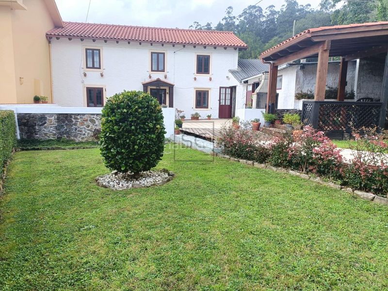 Foto 47c02622-73fa-48f8-af56-1d37deab6cfa. Casa amb aparcament a Cedeira