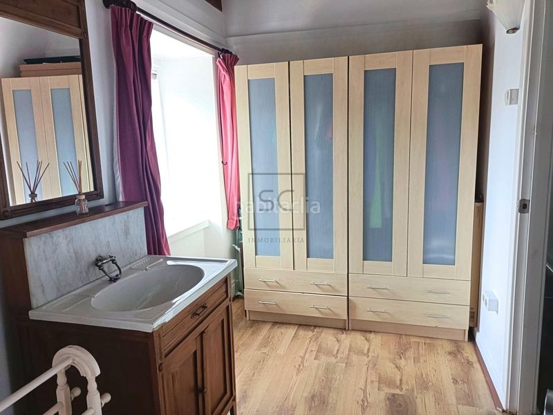 Foto b5caa066-a69d-4394-9887-e39fe4d46515. Casa amb aparcament a Cedeira